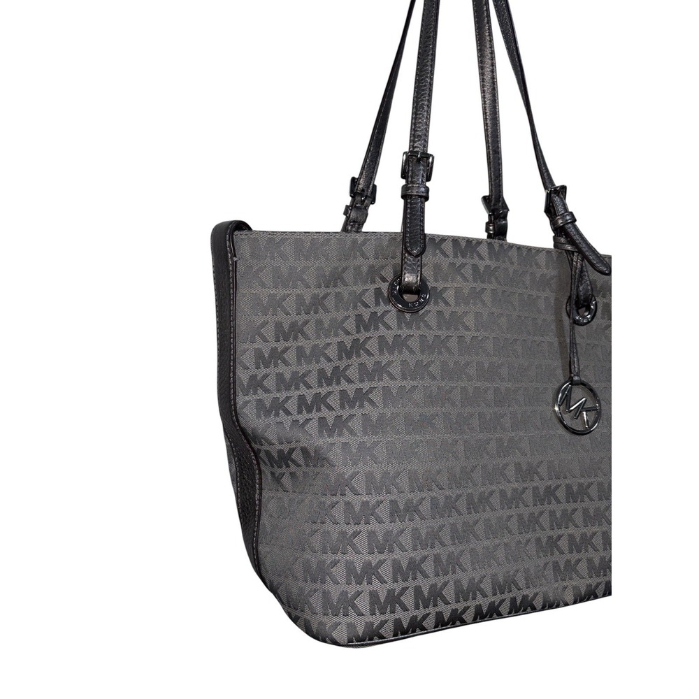 Michael Kors Women's Jet Set Tote Bag - Picture 16 of 16